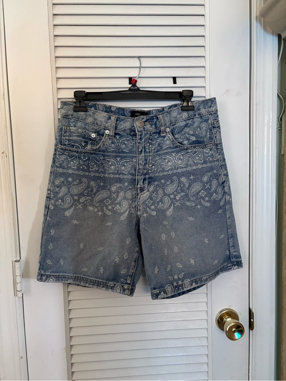 Forever 21 Men's Paisley Print Denim Shorts - Light Blue